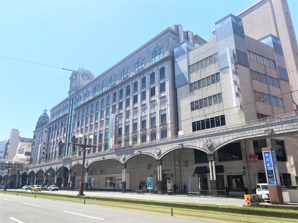 フローラル名山 銀行