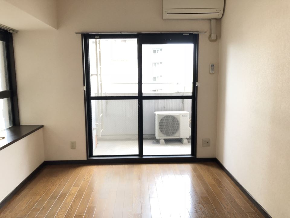朝日プラザ高麗町５０３号 リビング