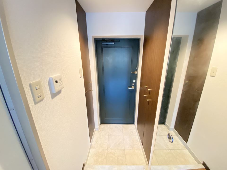 朝日プラザ高麗町５０３号 玄関