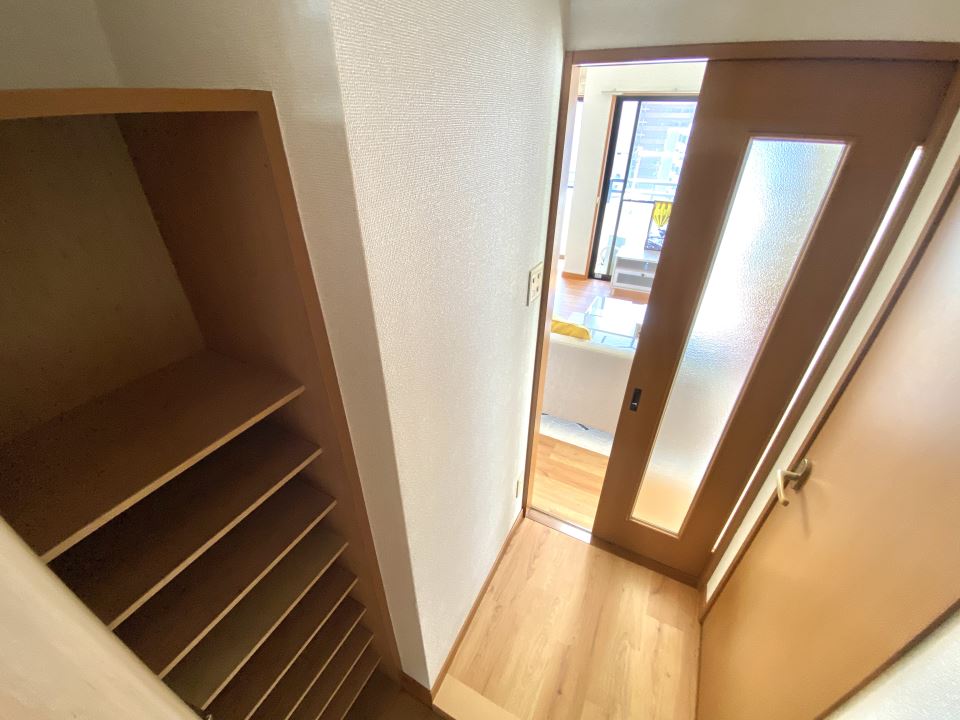 吉野ビル 玄関