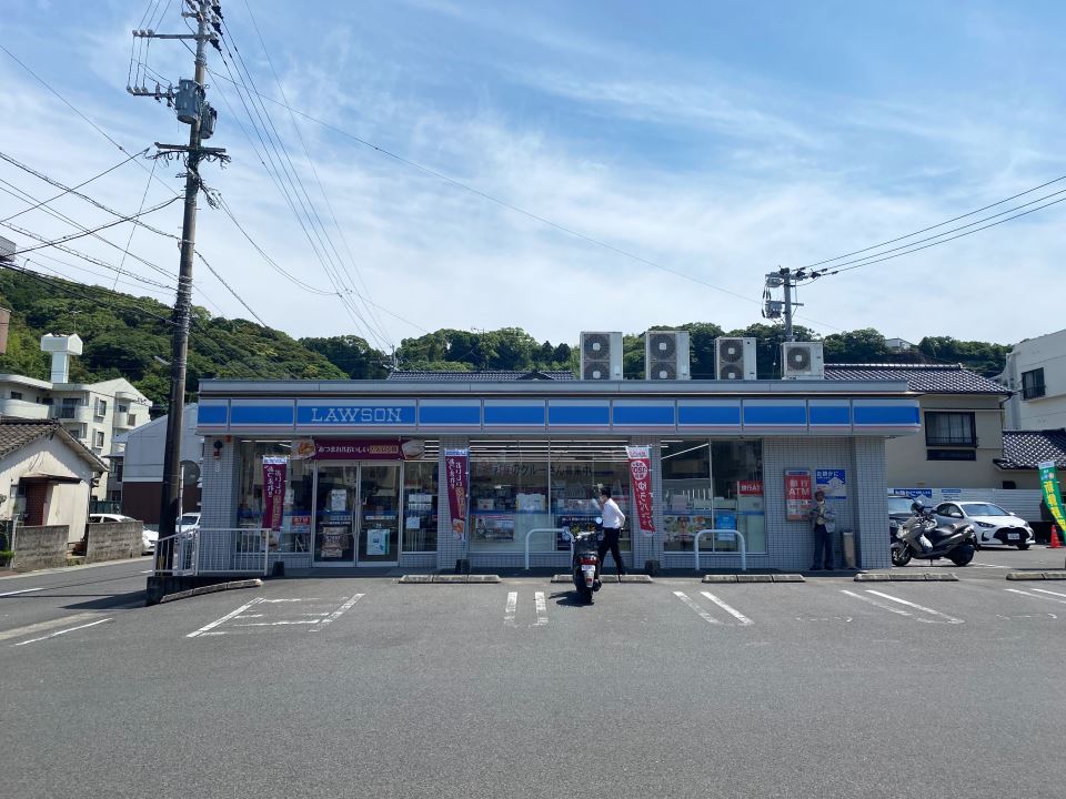 第２坂口ビル コンビニ