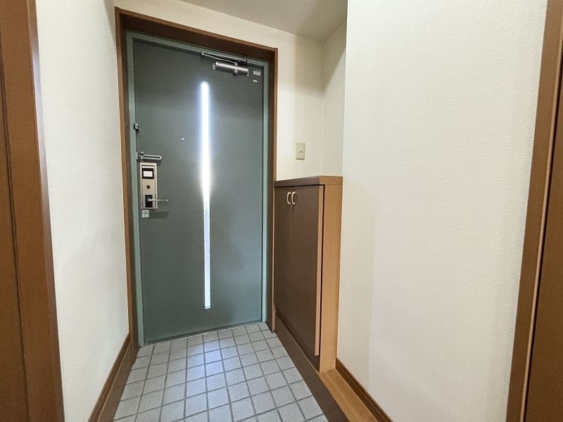 アンソレイユ桂 玄関
