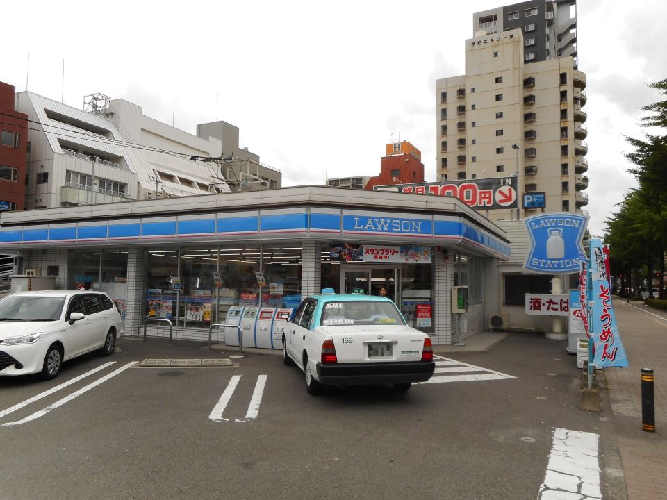 サイトウネームビル コンビニ
