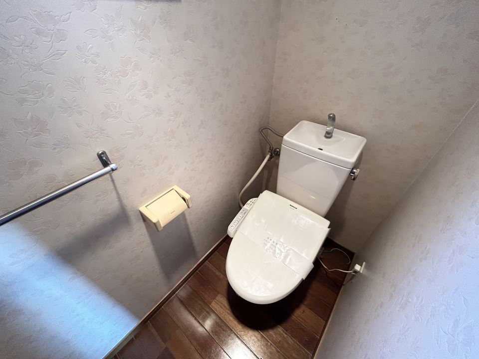 AQUA BLD トイレ
