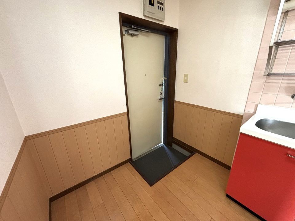 丸善高麗ハイツ 玄関