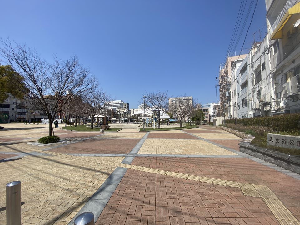 白沢ビル 公園