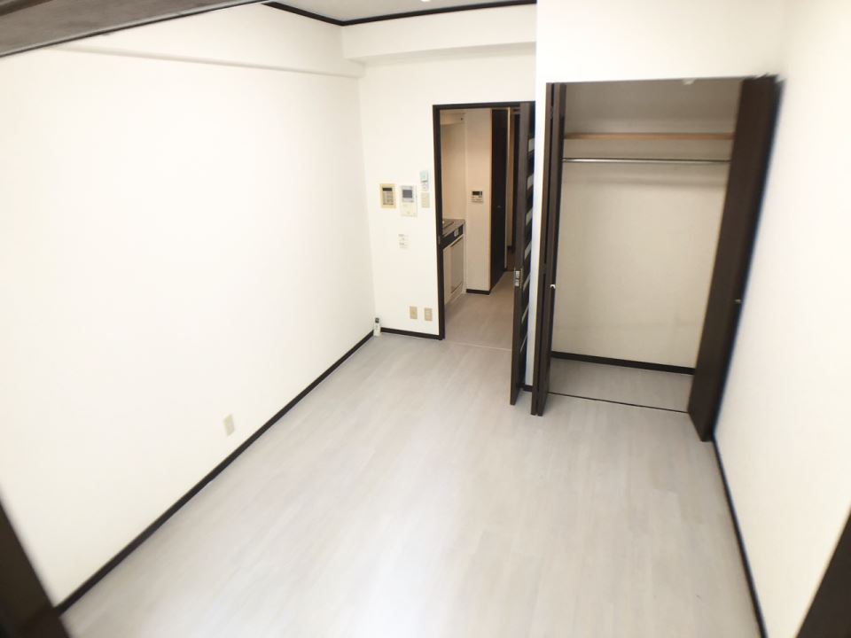 ライオンズステーションプラザ西鹿児島２０３号 リビング