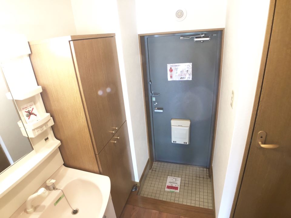 ビバリーズ２１　Ｂ棟 玄関