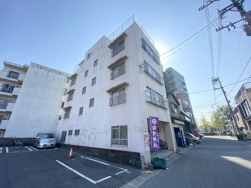 石塚ビル 外観