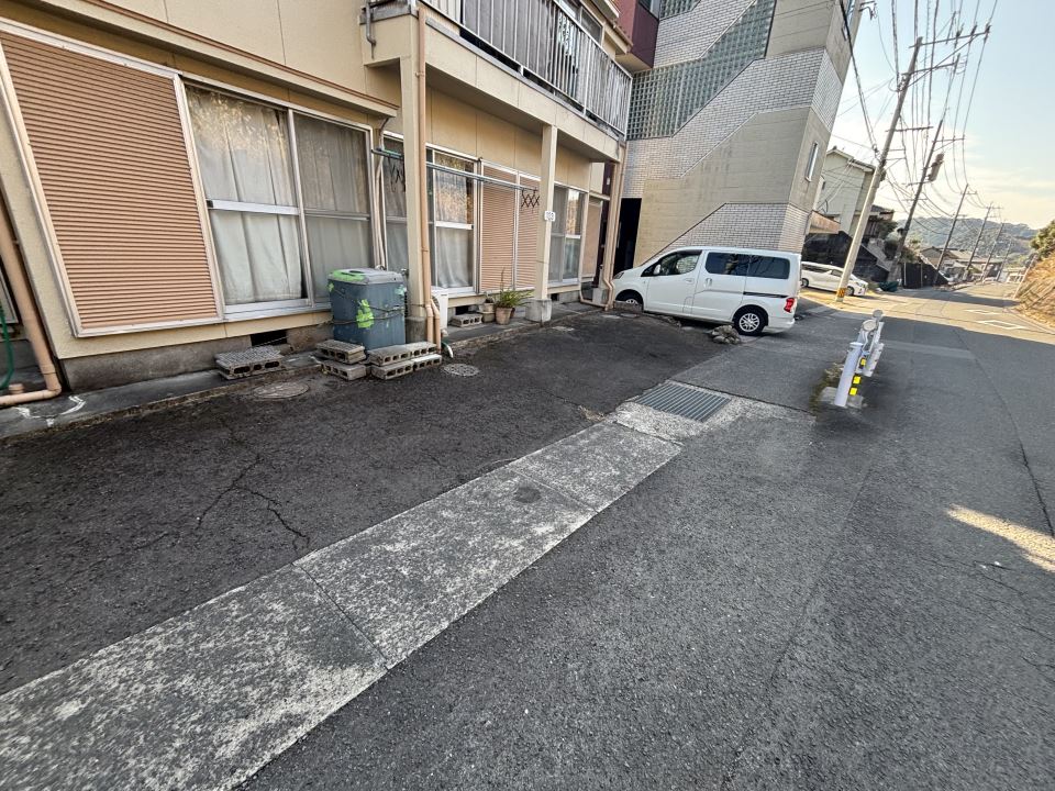 橋口アパート（伊敷町） 駐車場