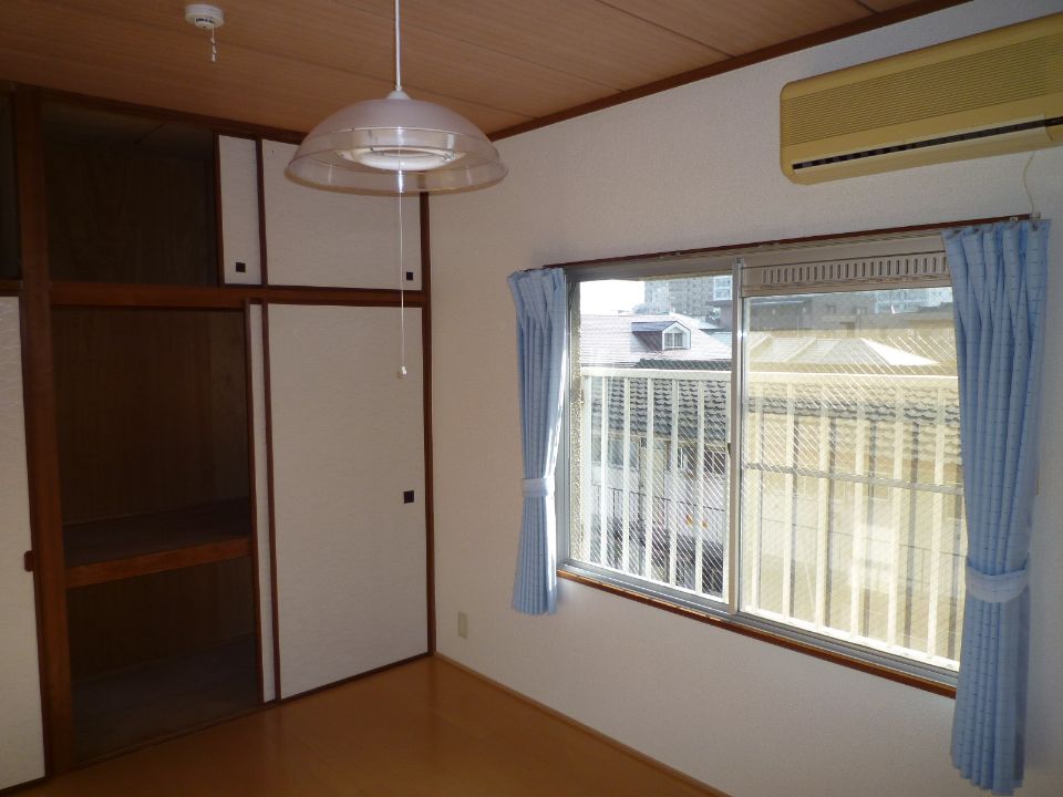 丸山アパート 収納