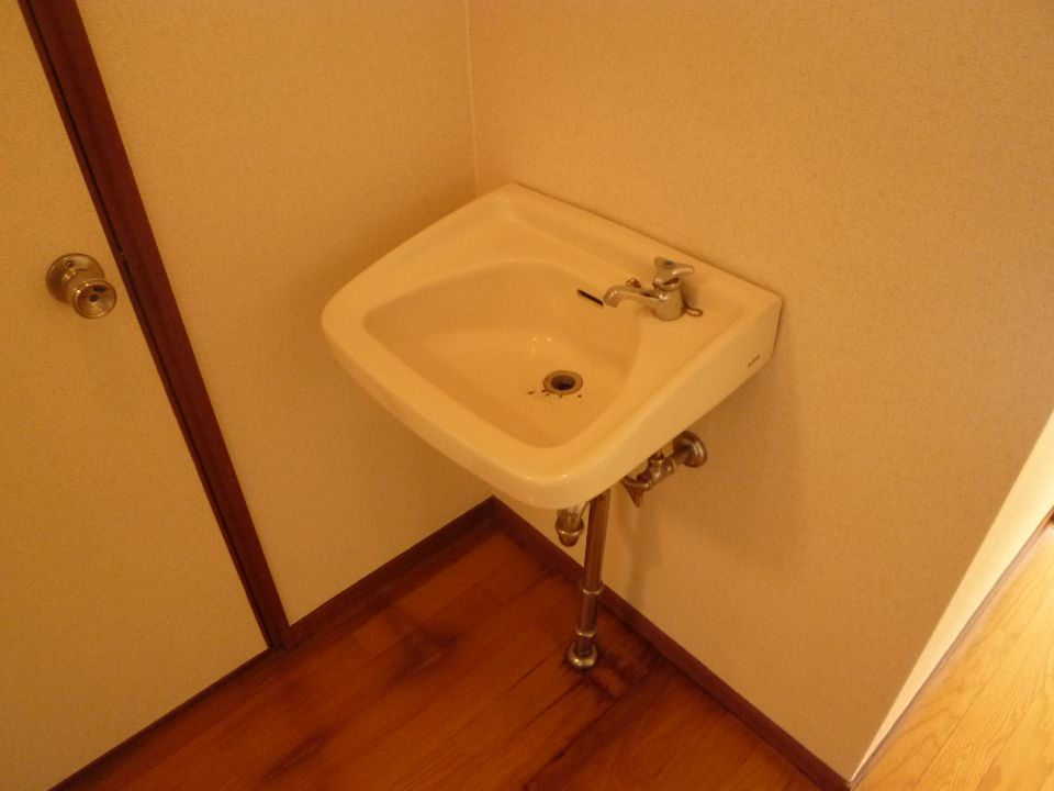 淵之上ビル 洗面所