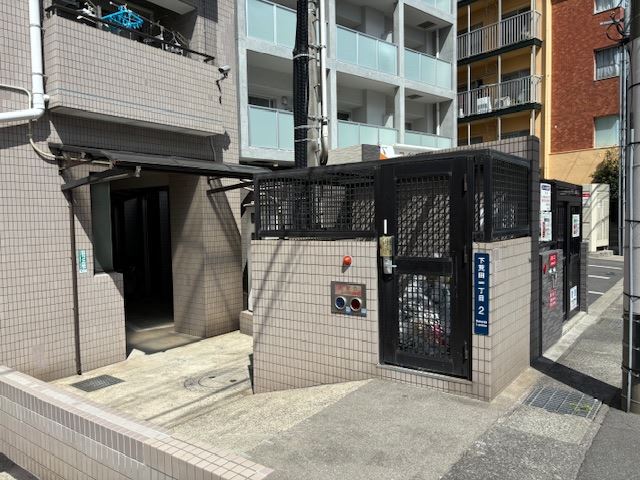 トーカンキャステール交通局前 エントランス