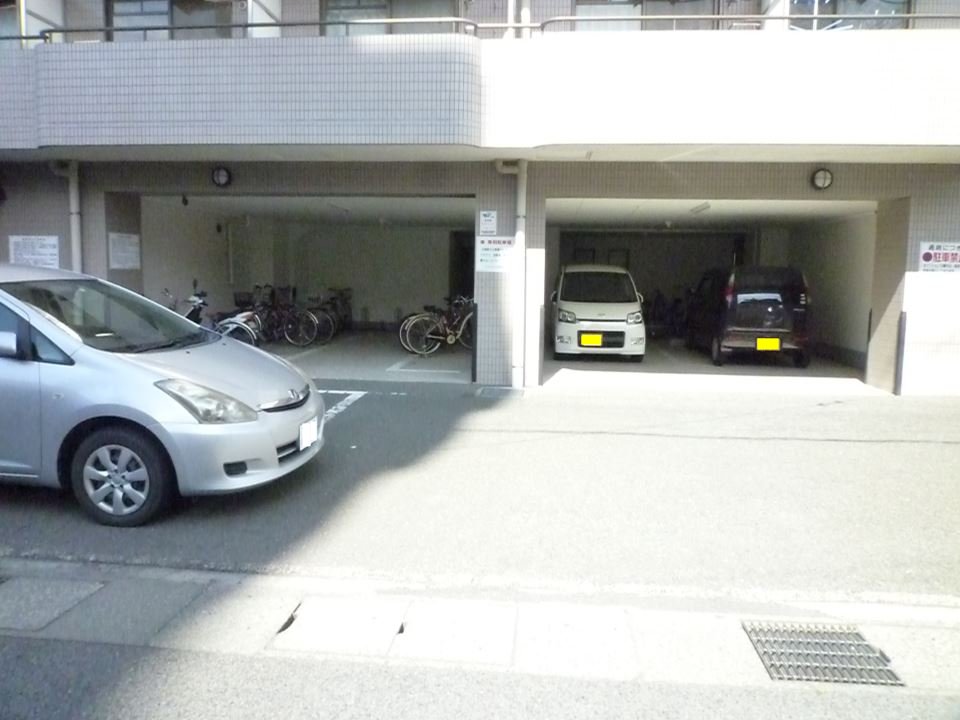 トーカンキャステール交通局前 エントランス