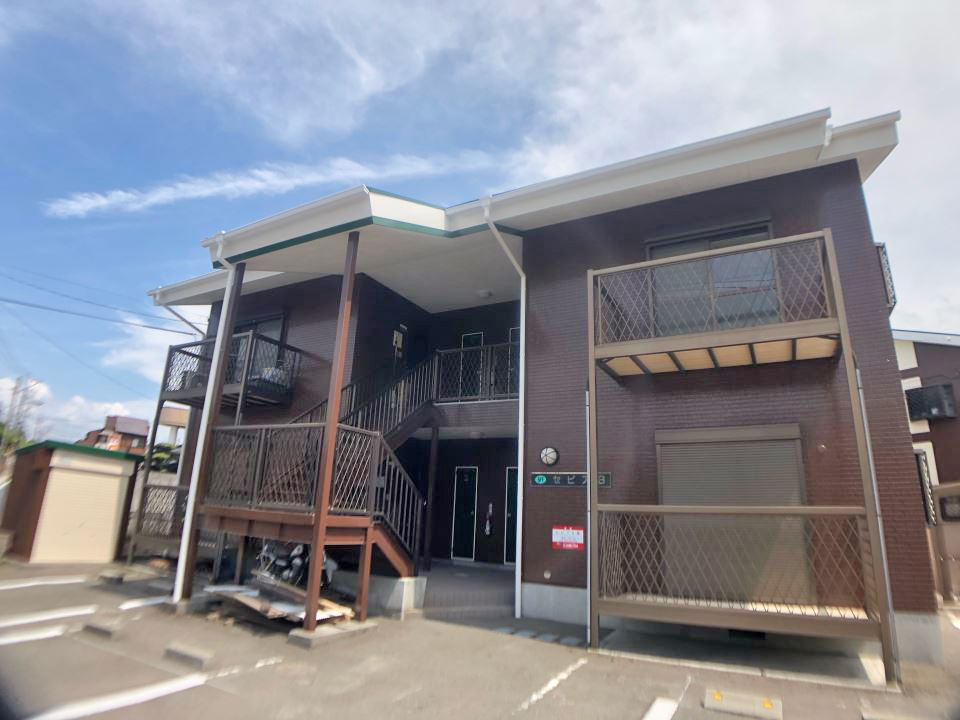 セピア 外観