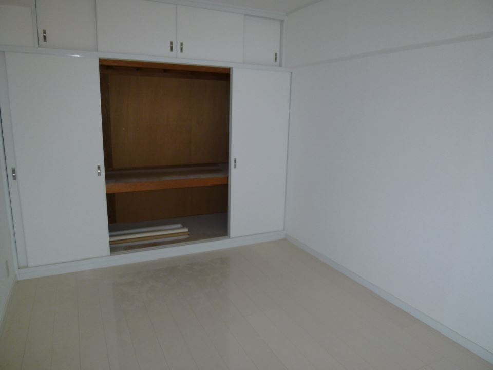 サンシャイン上之園 収納
