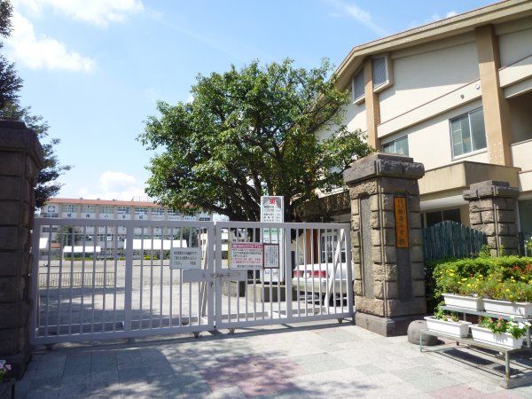 セシオン萩原 小学校