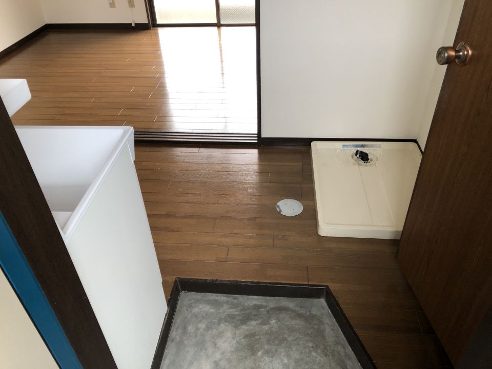 中屋ビル 玄関