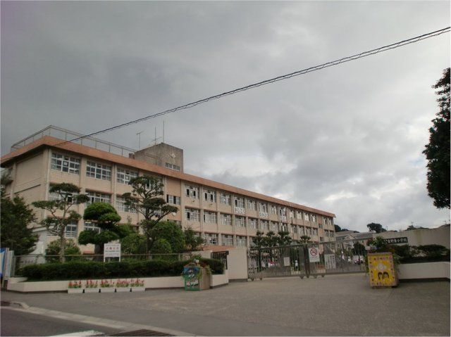 セジュール吉野Ｃ棟 小学校