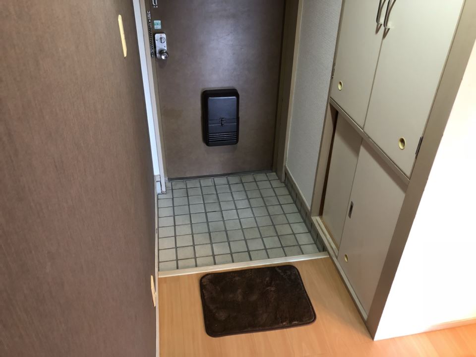 オーシャンハイツ 玄関