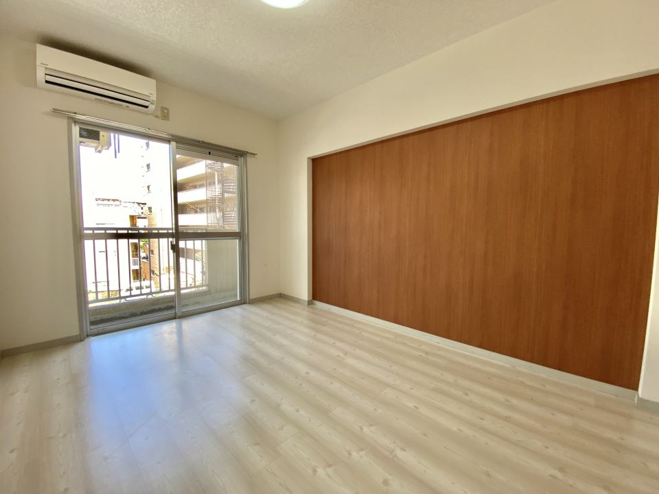 ブルースター上本町 リビング