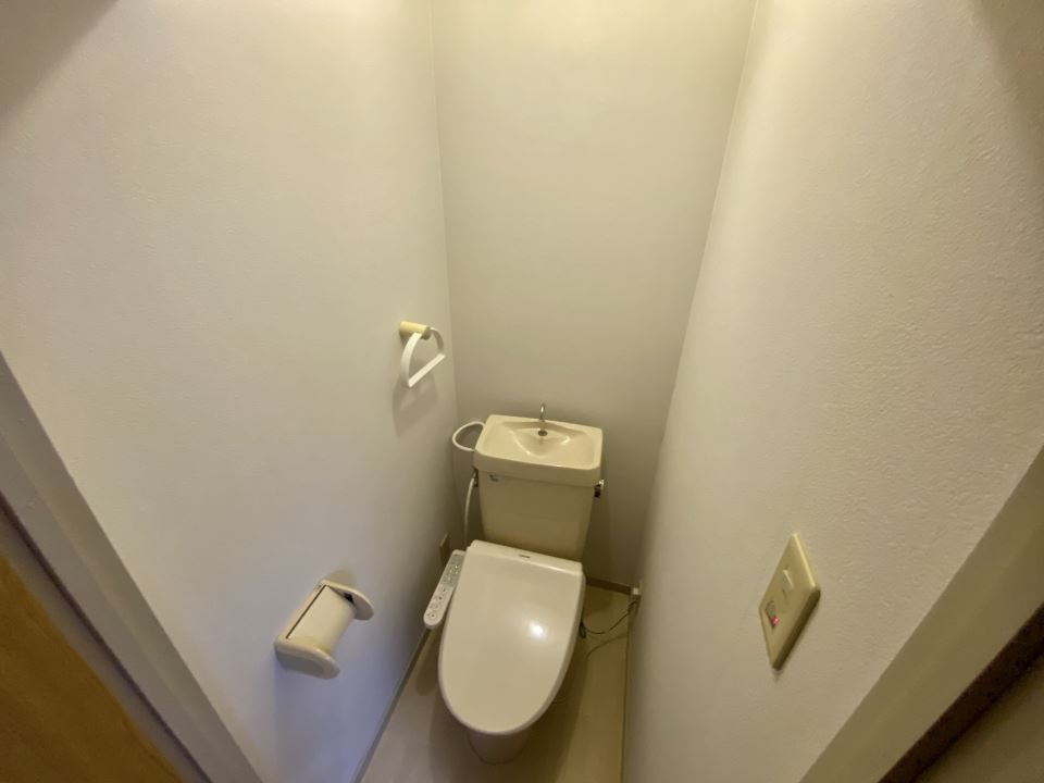 ブルースター上本町 トイレ