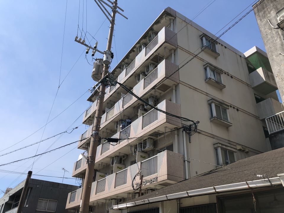 ブルースター上本町 外観