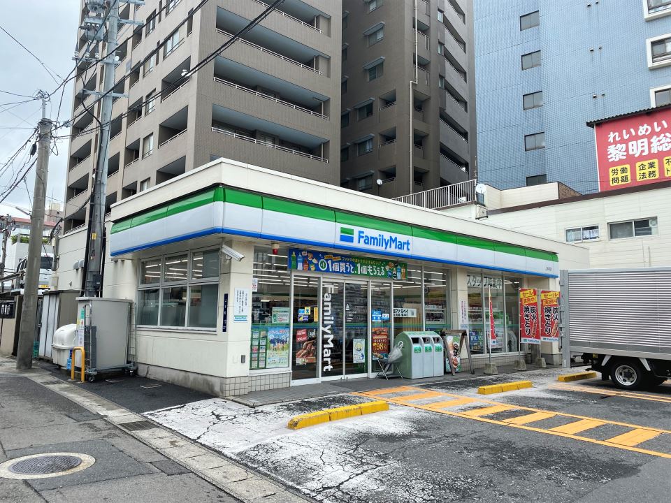 ブルースター上本町 コンビニ