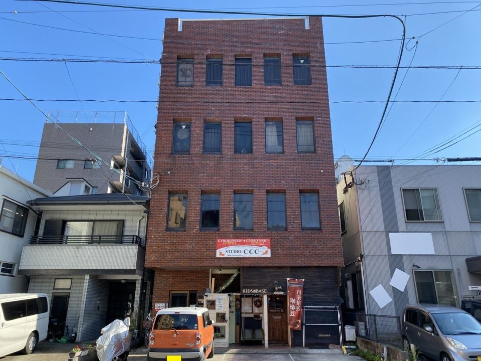 ＧＲＡＮＶＥＲＤＥ　ＵＥＮＯＳＯＮＯ エントランス