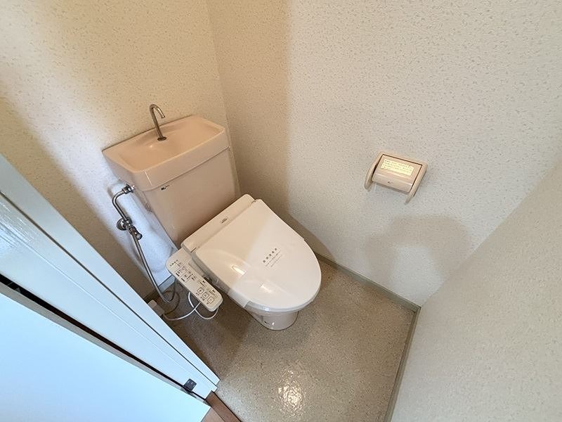 上杉第８マンション中央 トイレ