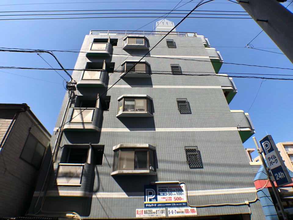 上杉第８マンション中央 外観