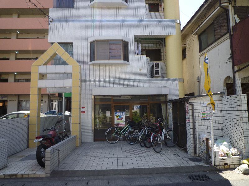 ＡＢＩＴＡＲＥ ＣＨＵＯ エントランス