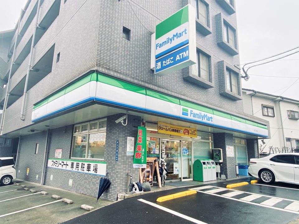 プレジデント武 コンビニ