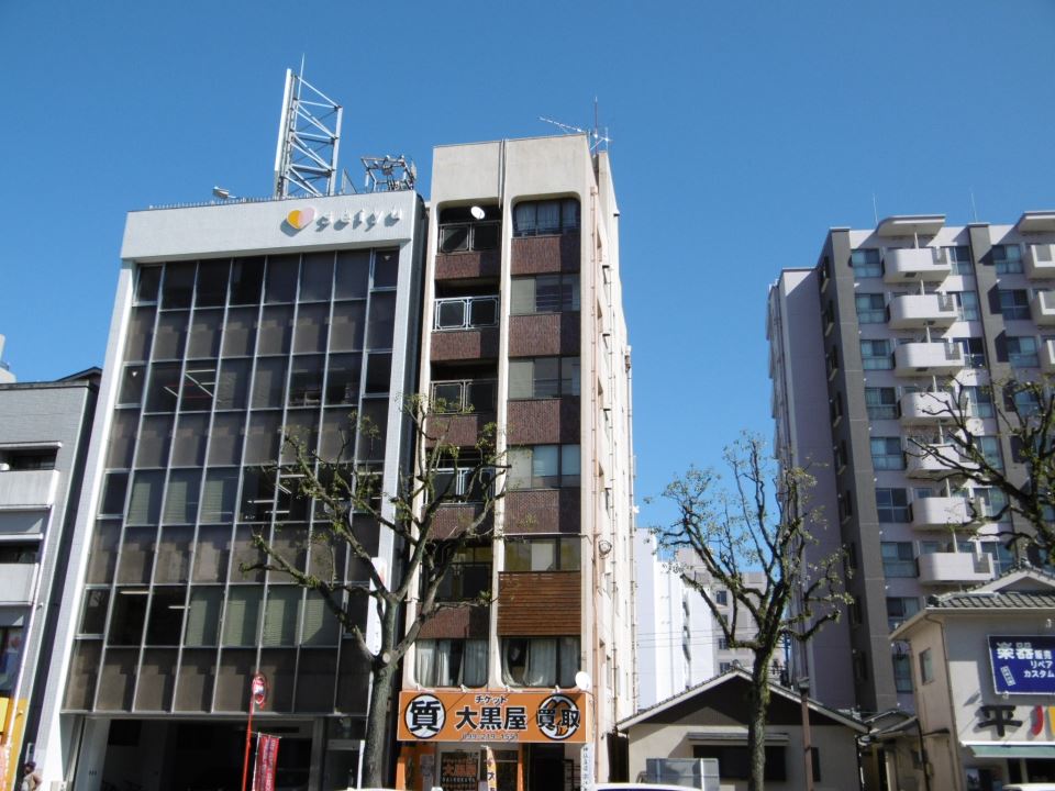 幸屋ビル 外観