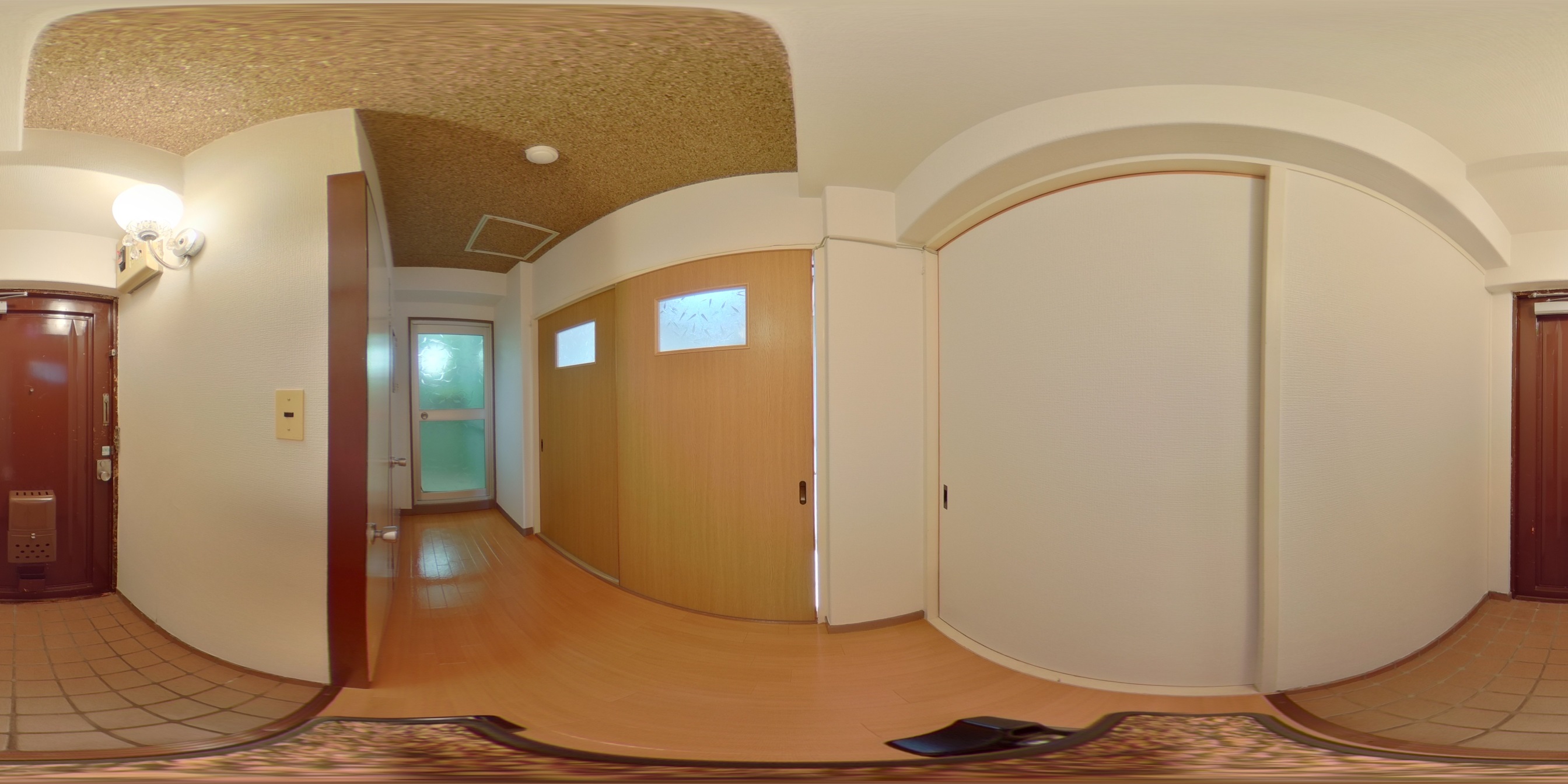 幸屋ビル 玄関