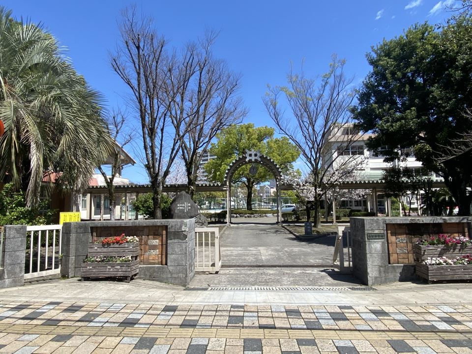 幸屋ビル 中学校