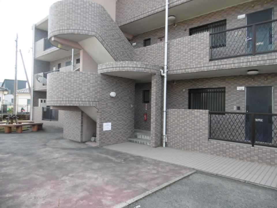 フローレンス吉野Ⅱ エントランス