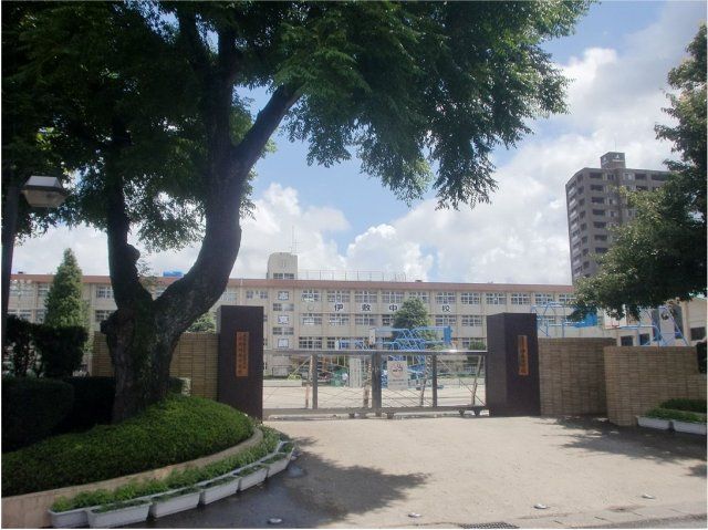 政岡マンション 中学校