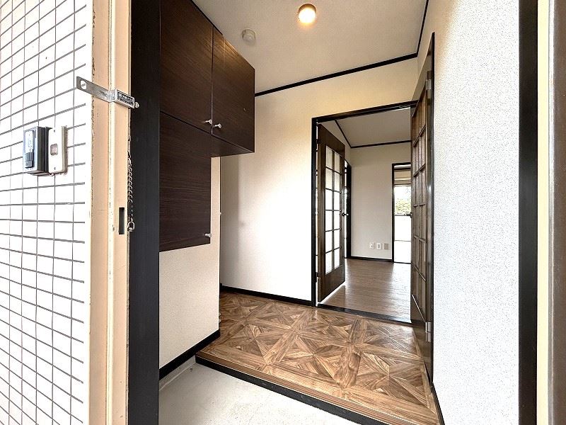 クレストハウス吉野 玄関