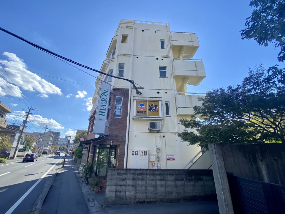クロノスビル 外観