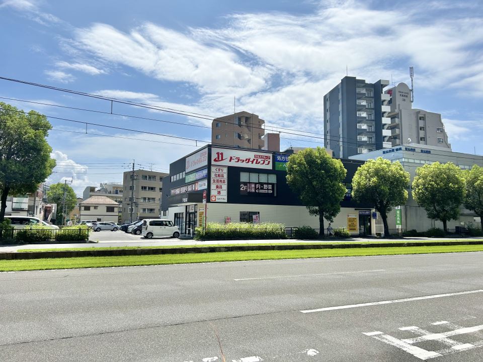ヨーロピア荒田 ドラッグストア
