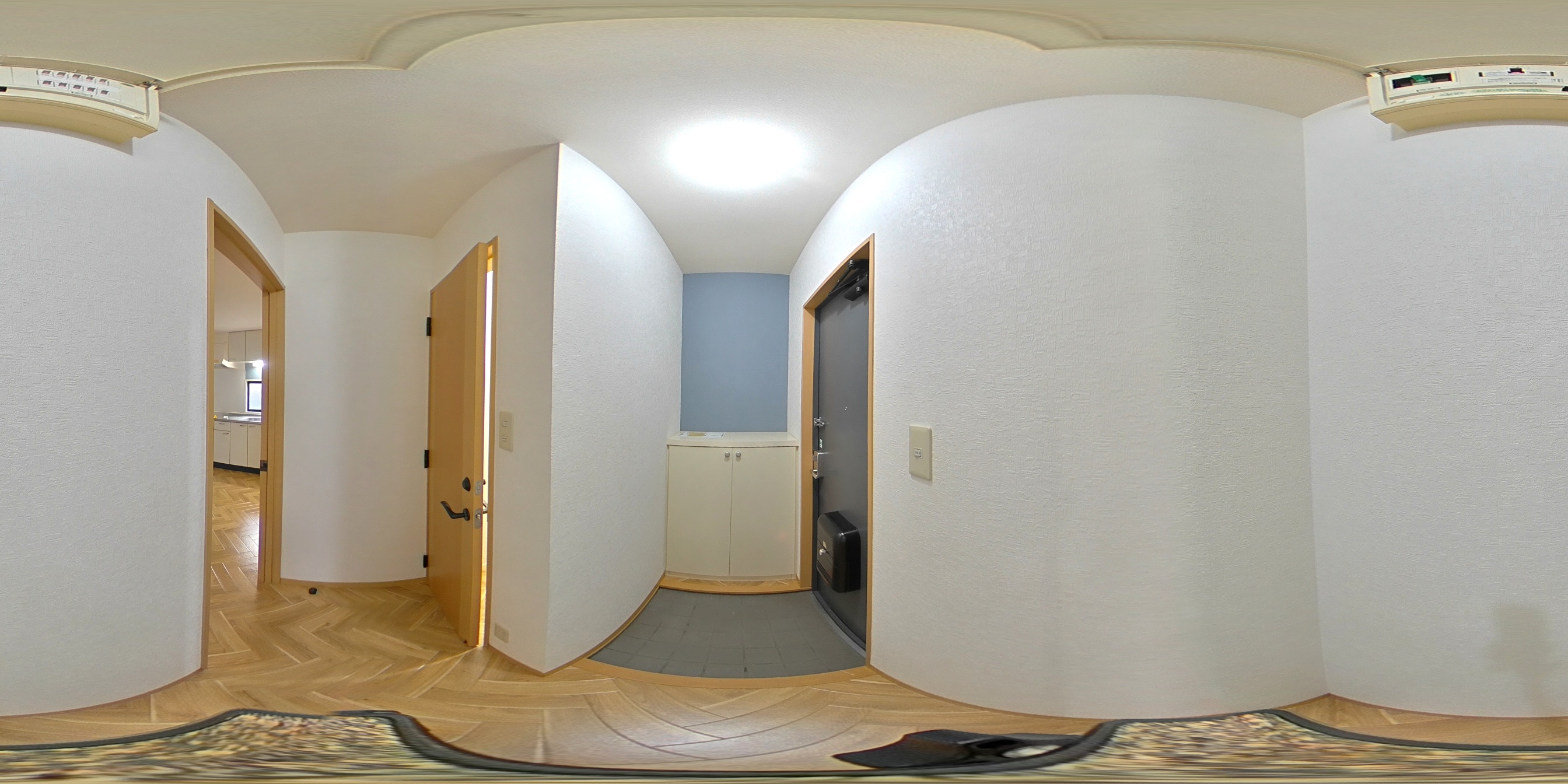 リバーサイドタウン弐番館 玄関