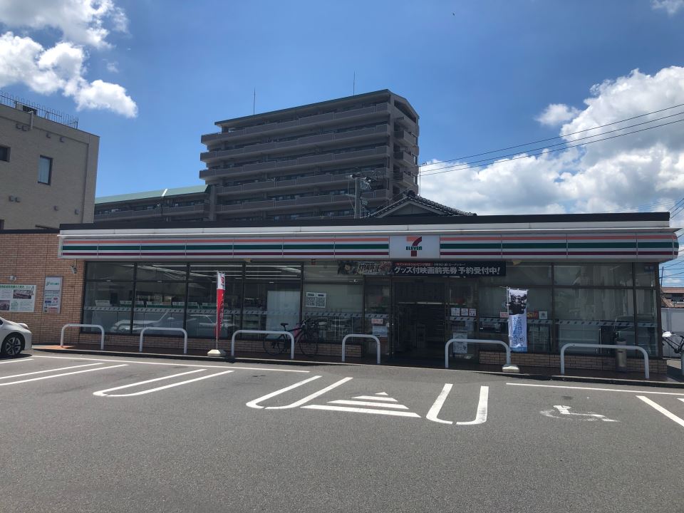 グランバリエ竹下 コンビニ