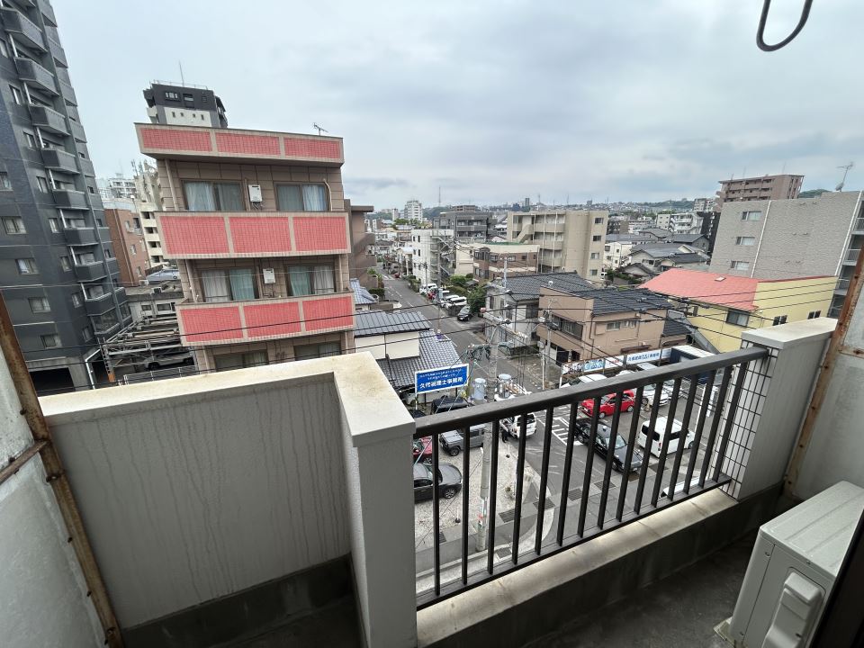 平和ビル（荒田１丁目） ベランダ