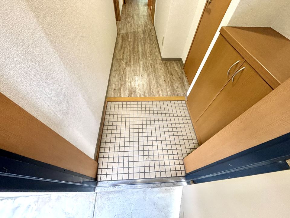 キャッスル新照院 玄関