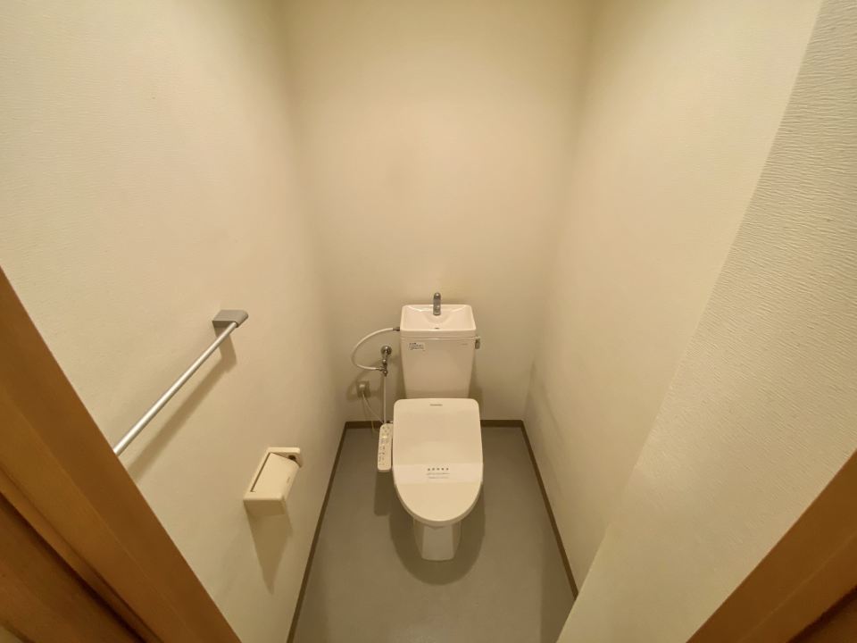 キャッスル新照院 トイレ