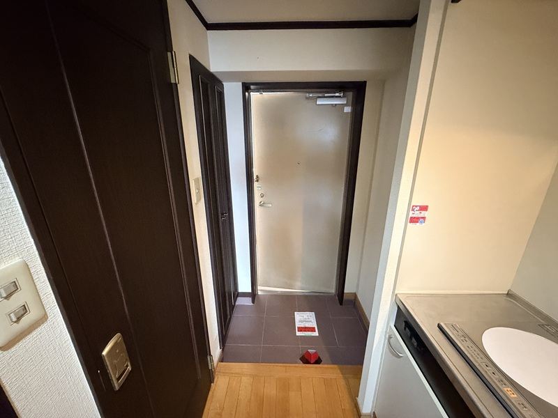 ライオンズマンション交通局前１０３号 玄関