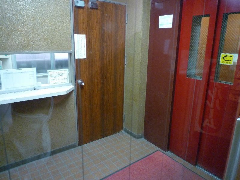 トーカンマンション山下町３０２号 エントランス