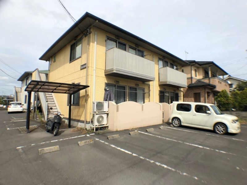 カーサラルゴＡ棟Ｂ棟 駐車場