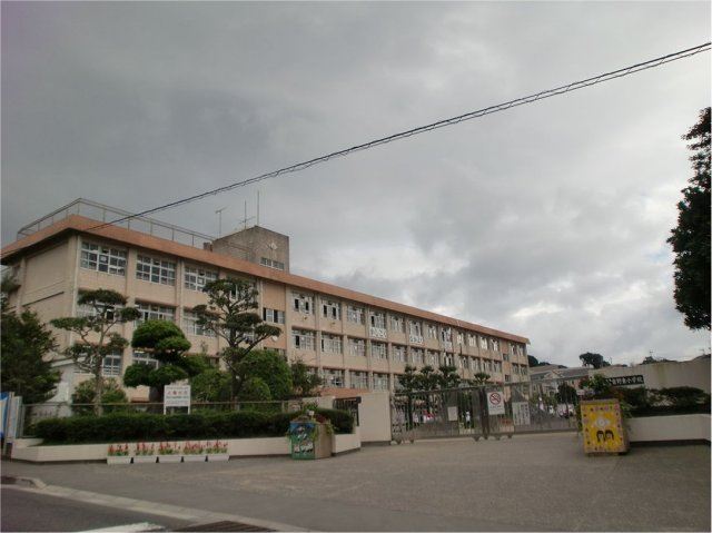 吉野町藤田貸家 小学校